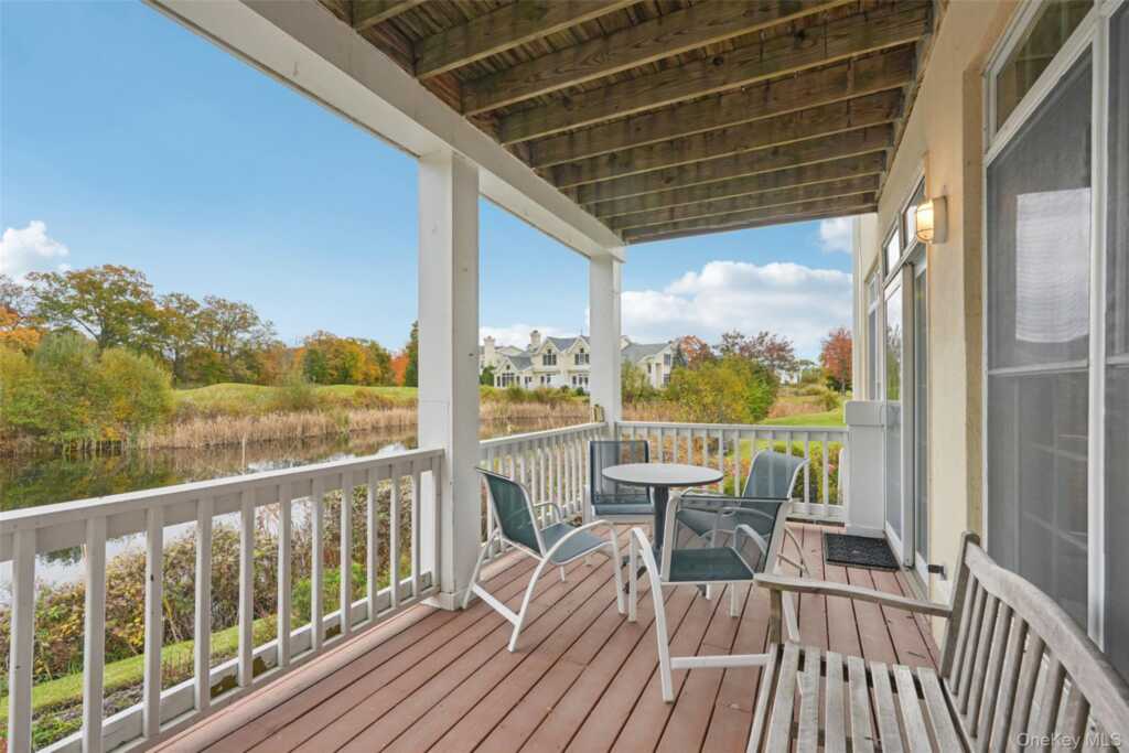 15 Arrowwood Circle, Rye, NY 10573 - Photo 23 of 31