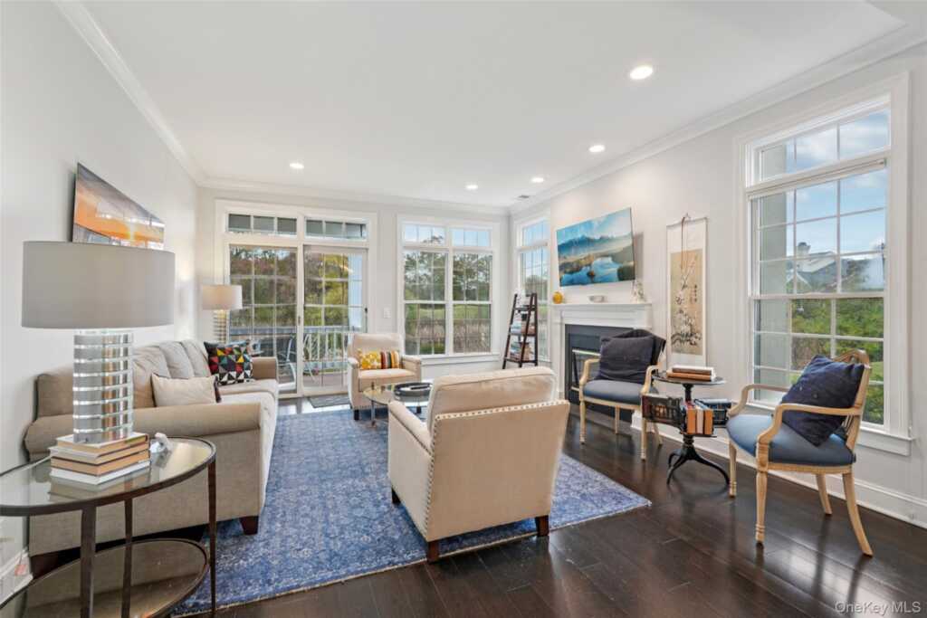 15 Arrowwood Circle, Rye, NY 10573 - Photo 4 of 31