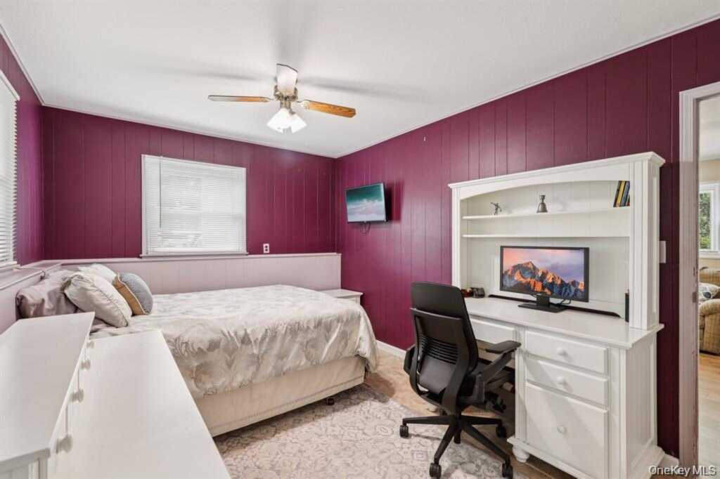 118 Standish Drive, Pearl River, NY 10965 - Photo 24 of 38