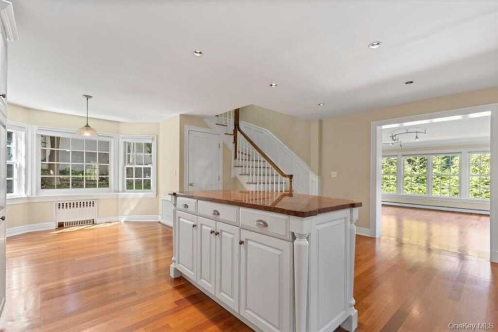 11 Billington Court, Rye, NY 10580 - Photo 14 of 39