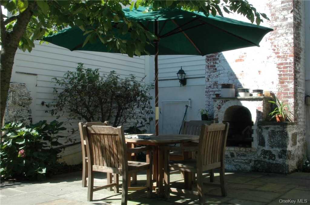 11 Billington Court, Rye, NY 10580 - Photo 31 of 39