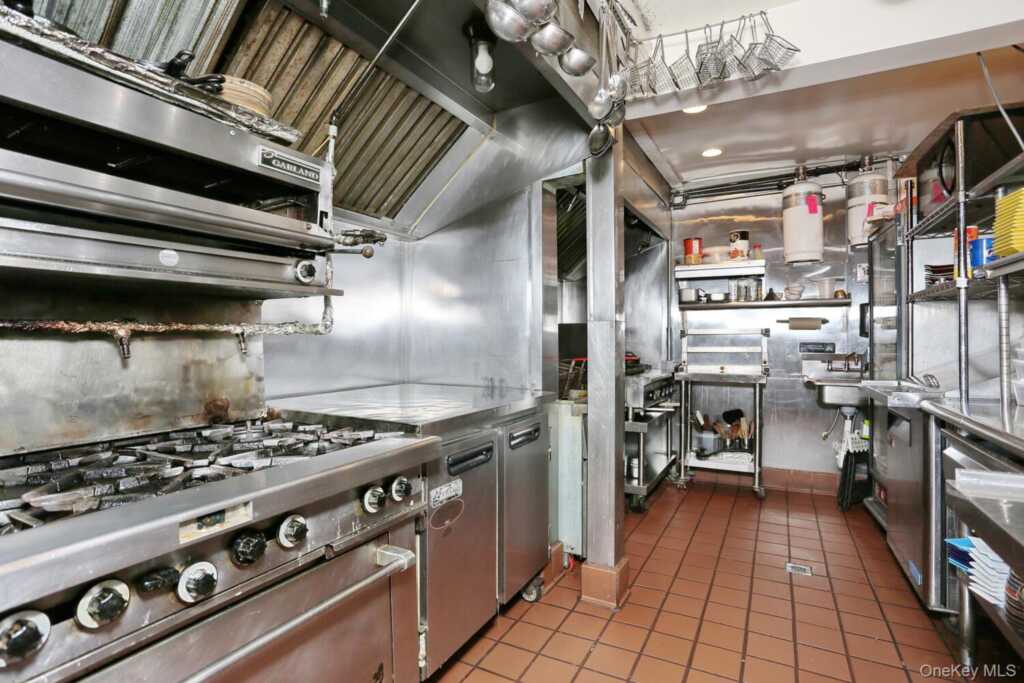 146 Liberty Drive, Stony Point, NY 10980 - Photo 17 of 31