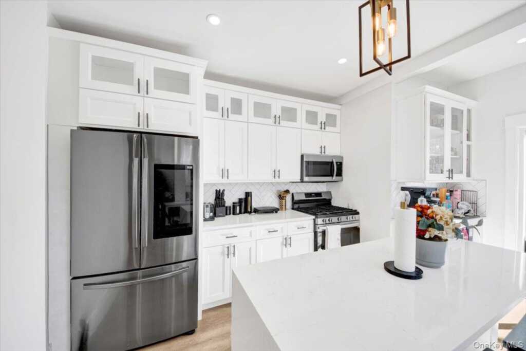 1 Slocum Street, New Rochelle, NY 10801 - Photo 6 of 49