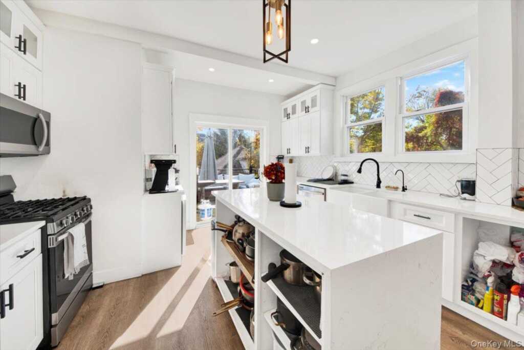 1 Slocum Street, New Rochelle, NY 10801 - Photo 7 of 49