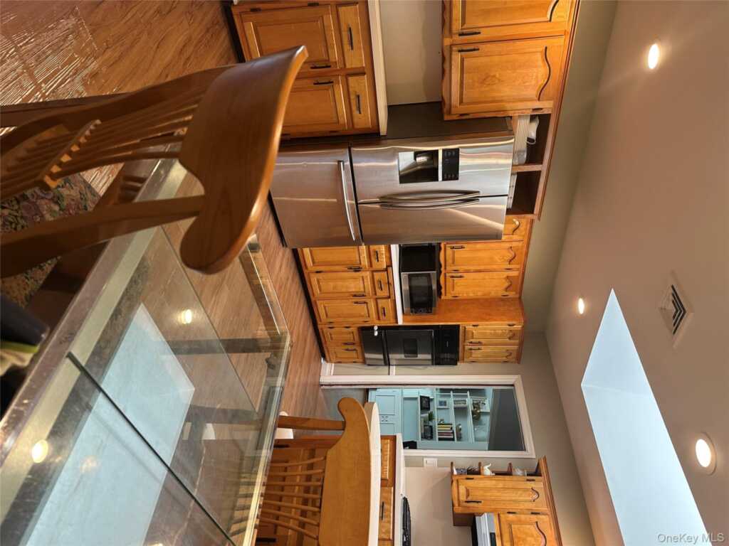 291 Little Tor Road, New City, NY 10956 - Photo 8 of 25