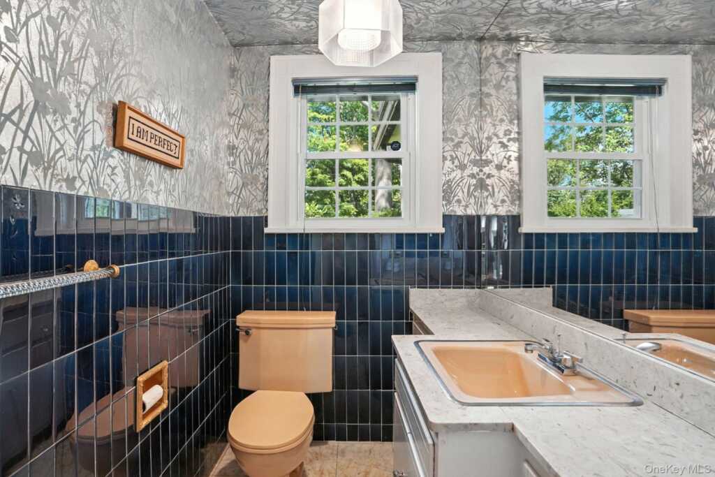 11 Robinhood Road, White Plains, NY 10605 - Photo 36 of 47