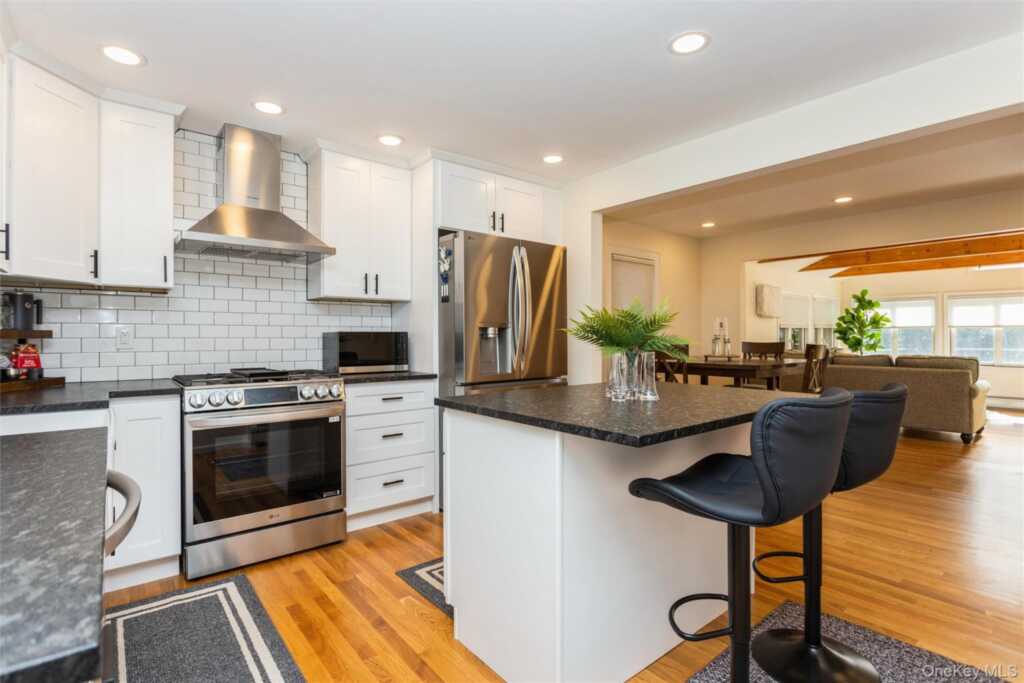 5 Brookside Avenue, New City, NY 10956 - Photo 11 of 48