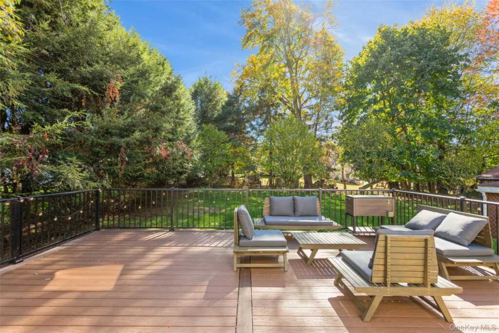 5 Brookside Avenue, New City, NY 10956 - Photo 17 of 48