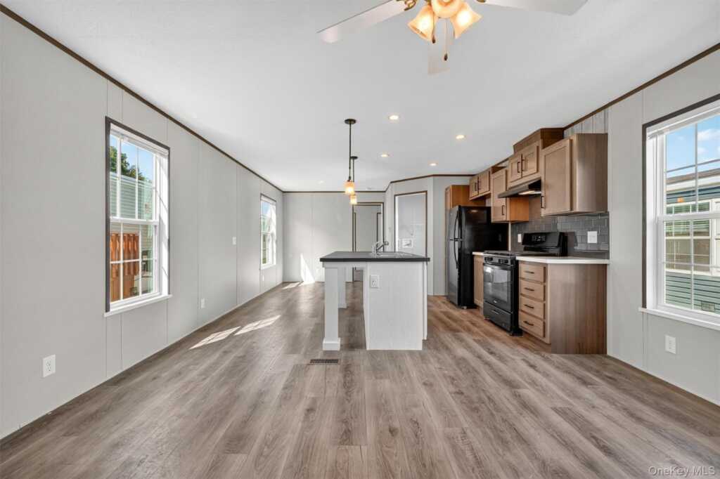 30 Ba Mar Drive, Stony Point, NY 10980 - Photo 13 of 44