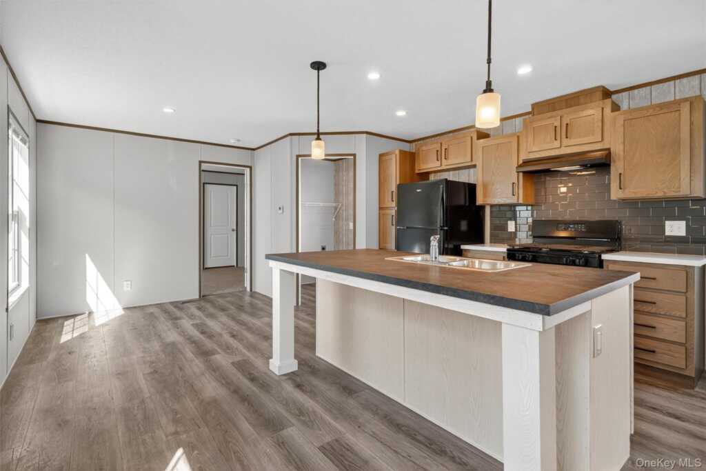 30 Ba Mar Drive, Stony Point, NY 10980 - Photo 8 of 44