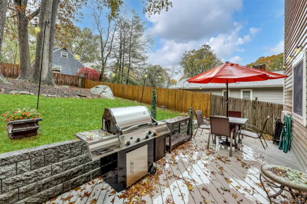 51 Woodland Drive, Suffern, NY 10901 - Photo 14 of 17