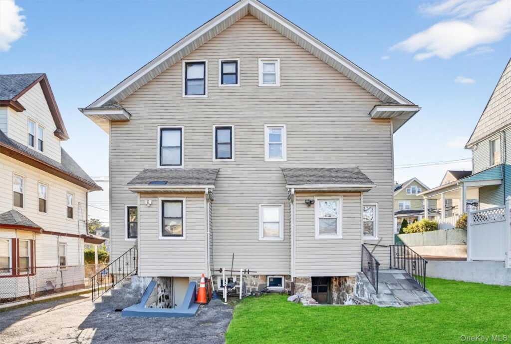 17 Mount Joy Place, New Rochelle, NY 10801 - Photo 20 of 21