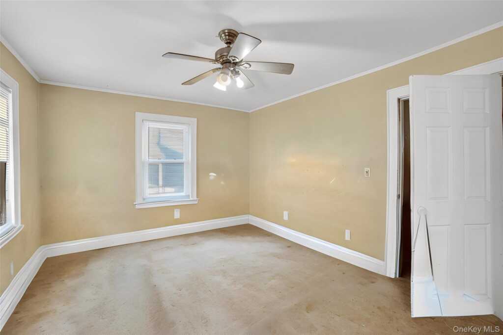 17 Mount Joy Place, New Rochelle, NY 10801 - Photo 9 of 21