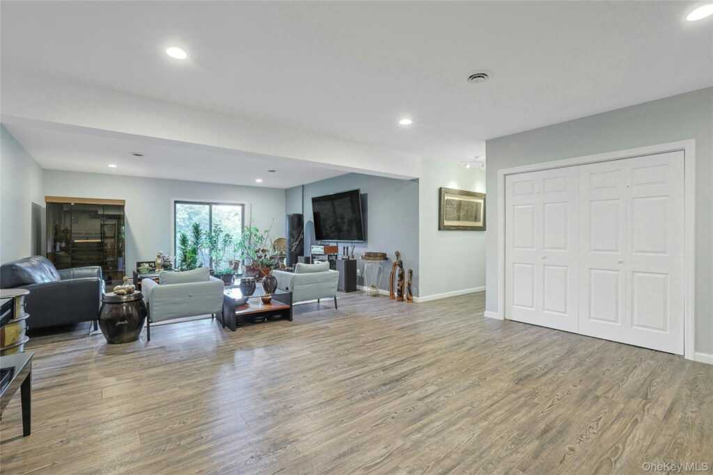 1150 Route 9W, Nyack, NY 10960 - Photo 31 of 48