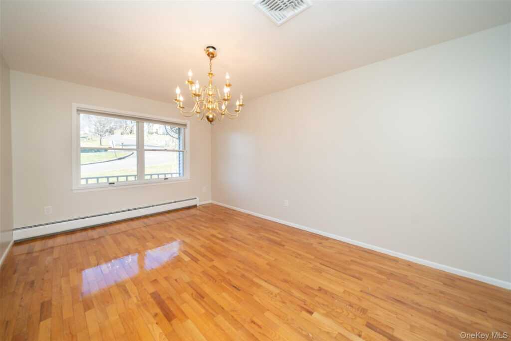 62 Walter Drive, Stony Point, NY 10980 - Photo 2 of 28