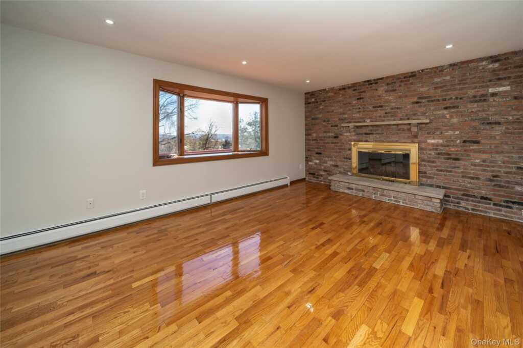 62 Walter Drive, Stony Point, NY 10980 - Photo 3 of 28