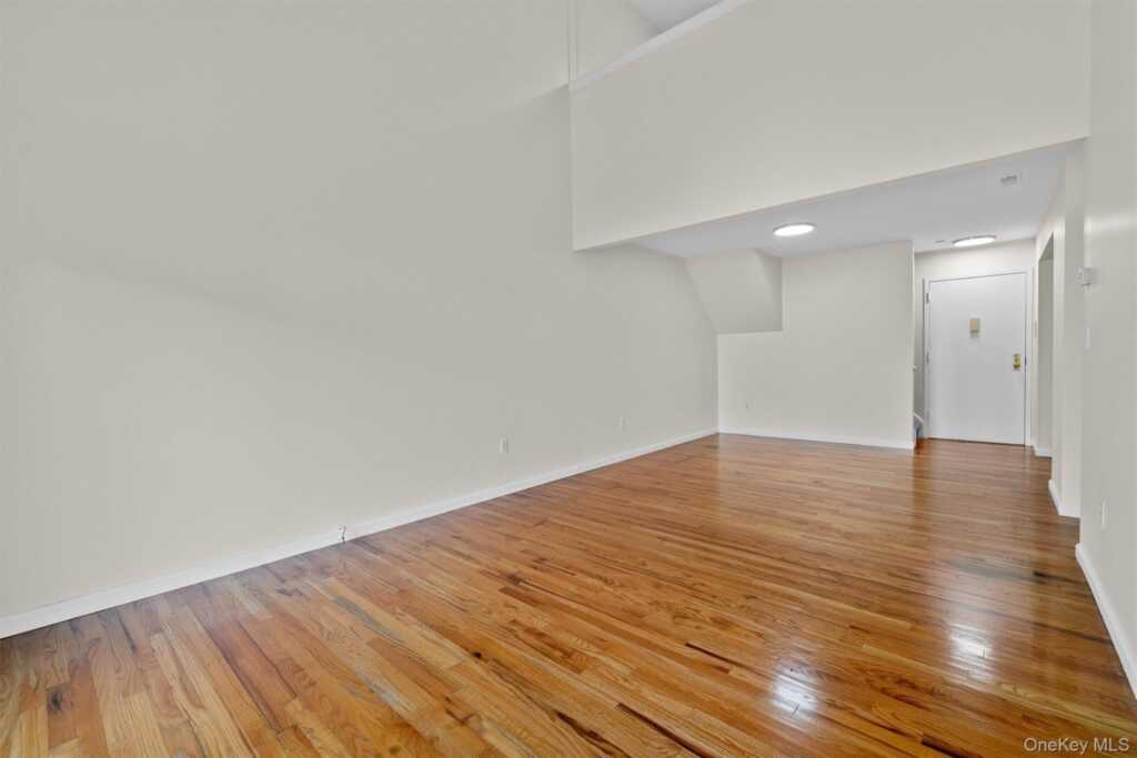 10-12 Chestnut Street, Unit #B303, Suffern, NY 10901 - Photo 15 of 36