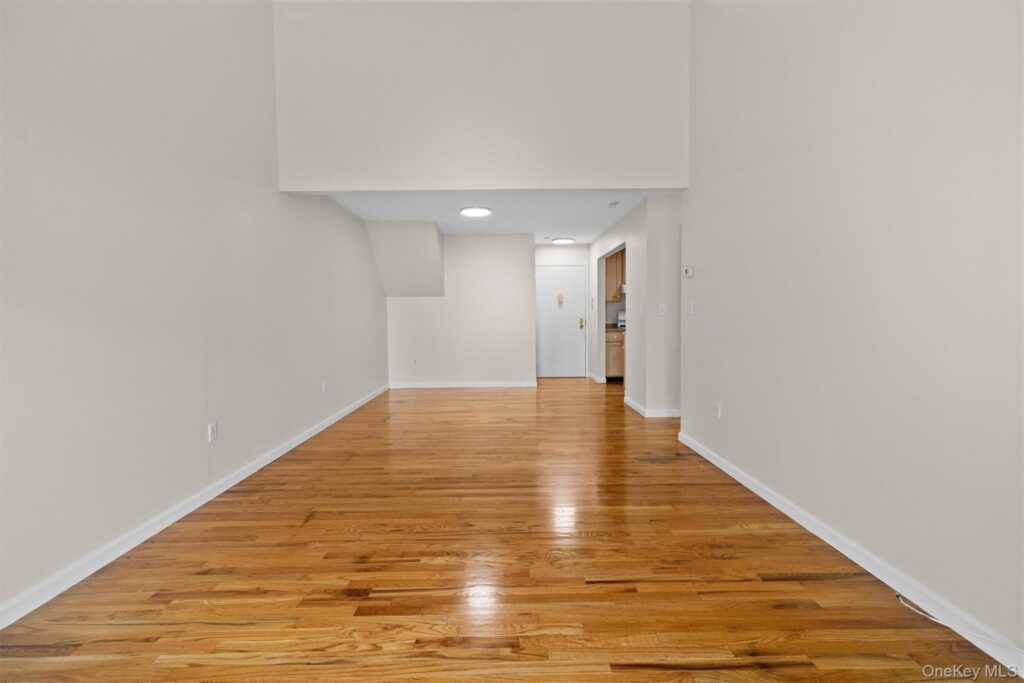 10-12 Chestnut Street, Unit #B303, Suffern, NY 10901 - Photo 16 of 36