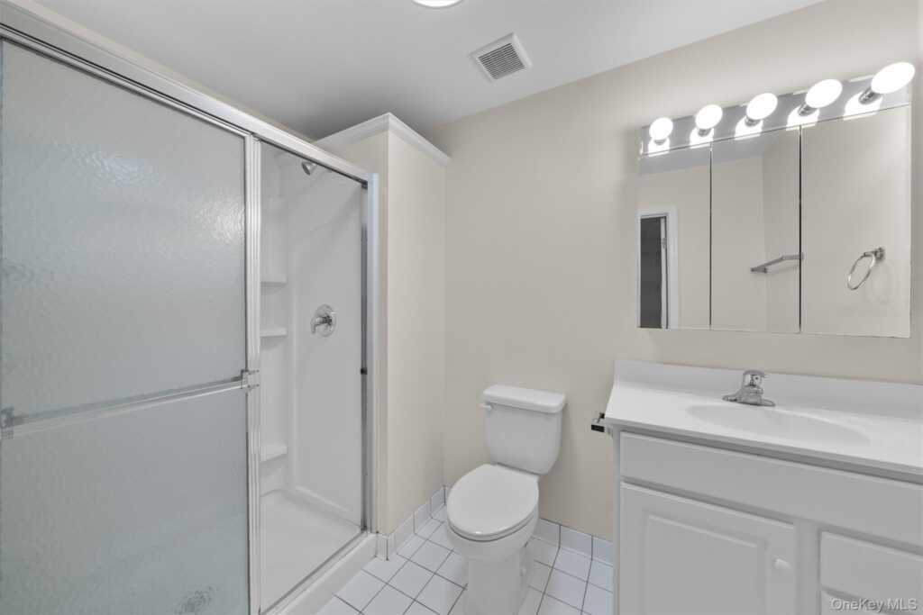 10-12 Chestnut Street, Unit #B303, Suffern, NY 10901 - Photo 31 of 36