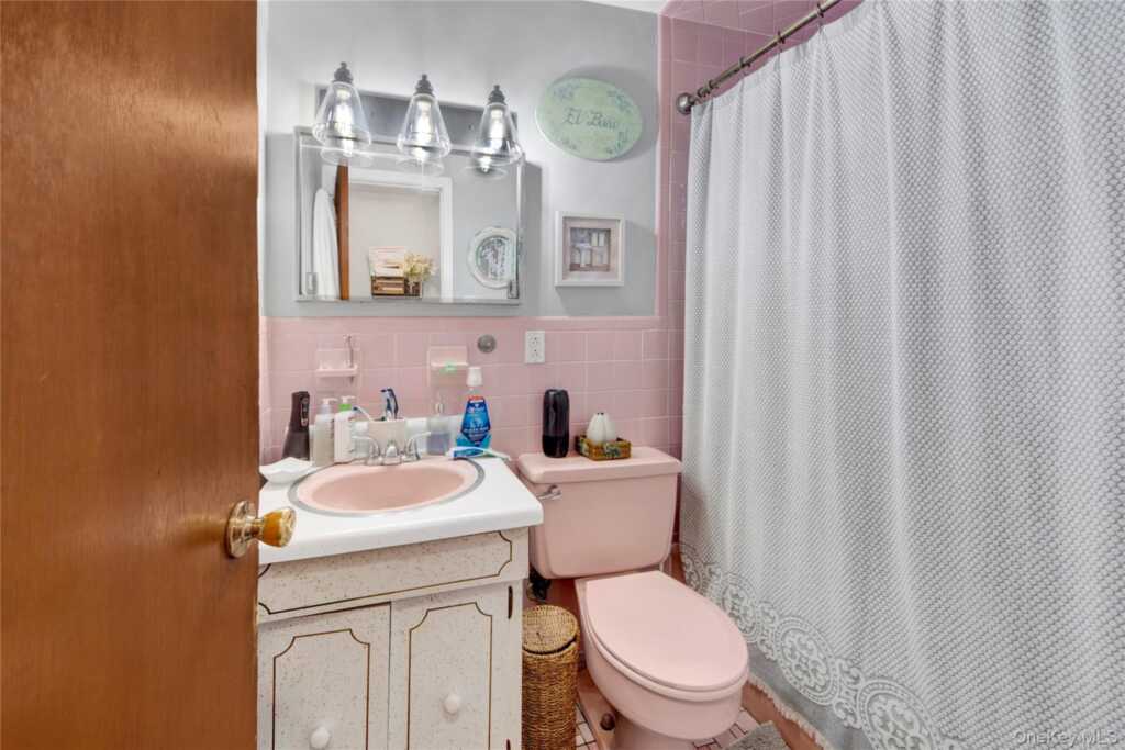 72 Park Avenue, White Plains, NY 10603 - Photo 12 of 33