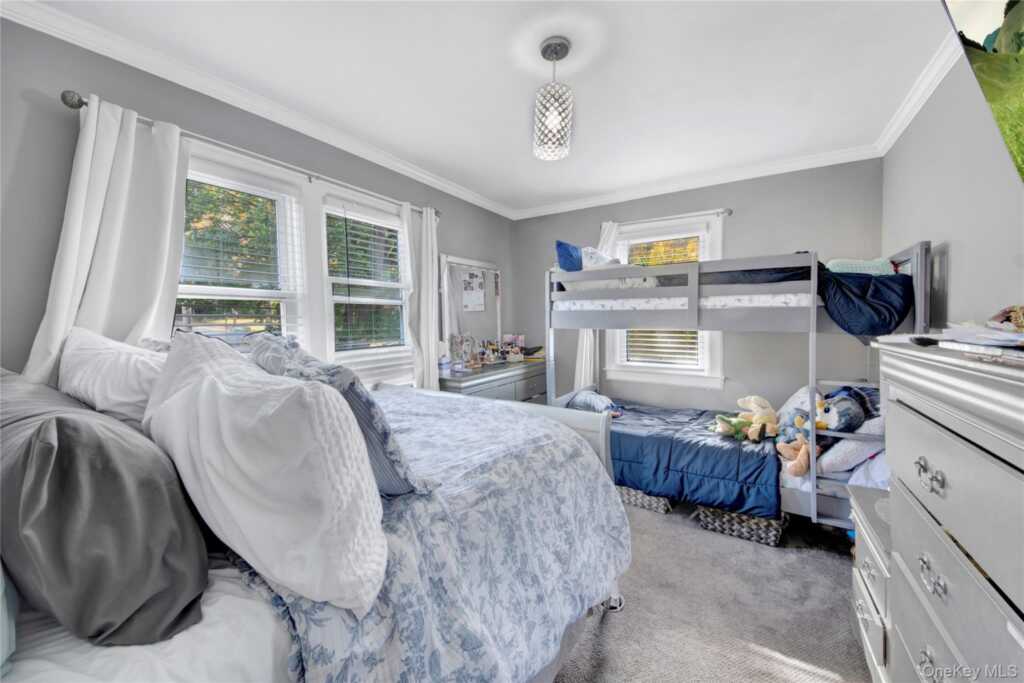 72 Park Avenue, White Plains, NY 10603 - Photo 22 of 33