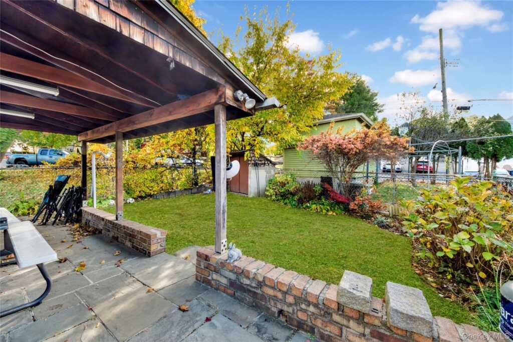 72 Park Avenue, White Plains, NY 10603 - Photo 3 of 33