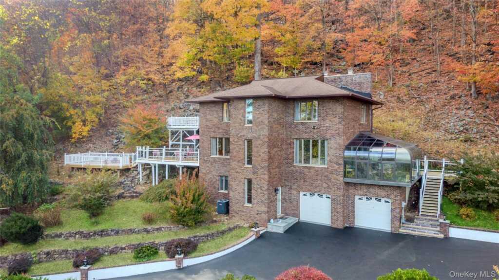 908 Route 9W, Nyack, NY 10960 - Photo 2 of 42