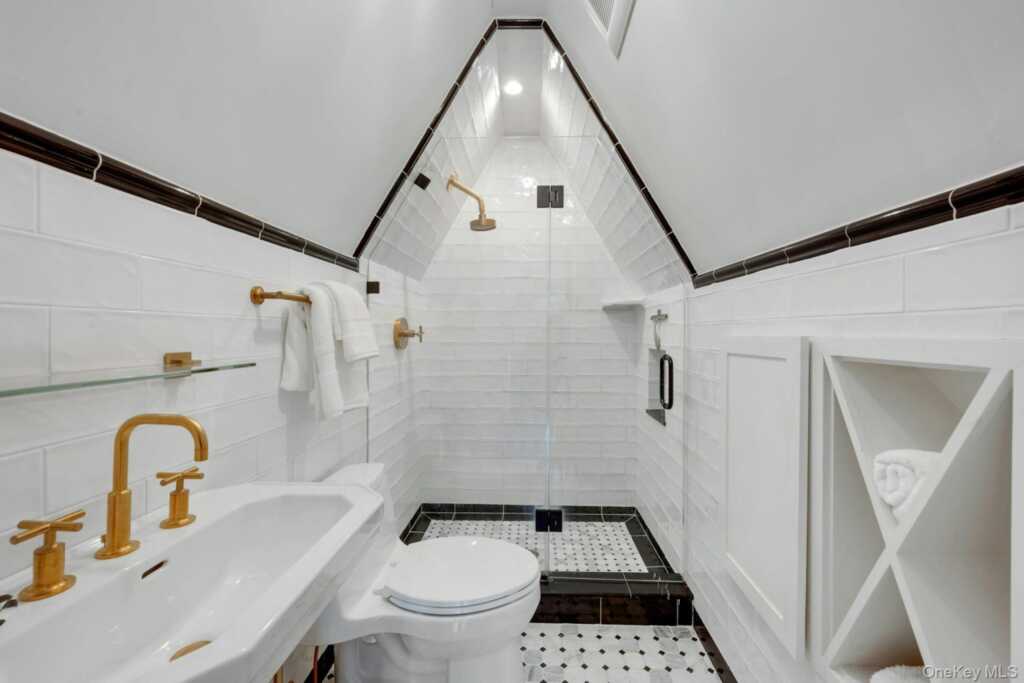 752 Forest Avenue, Rye, NY 10580 - Photo 36 of 50