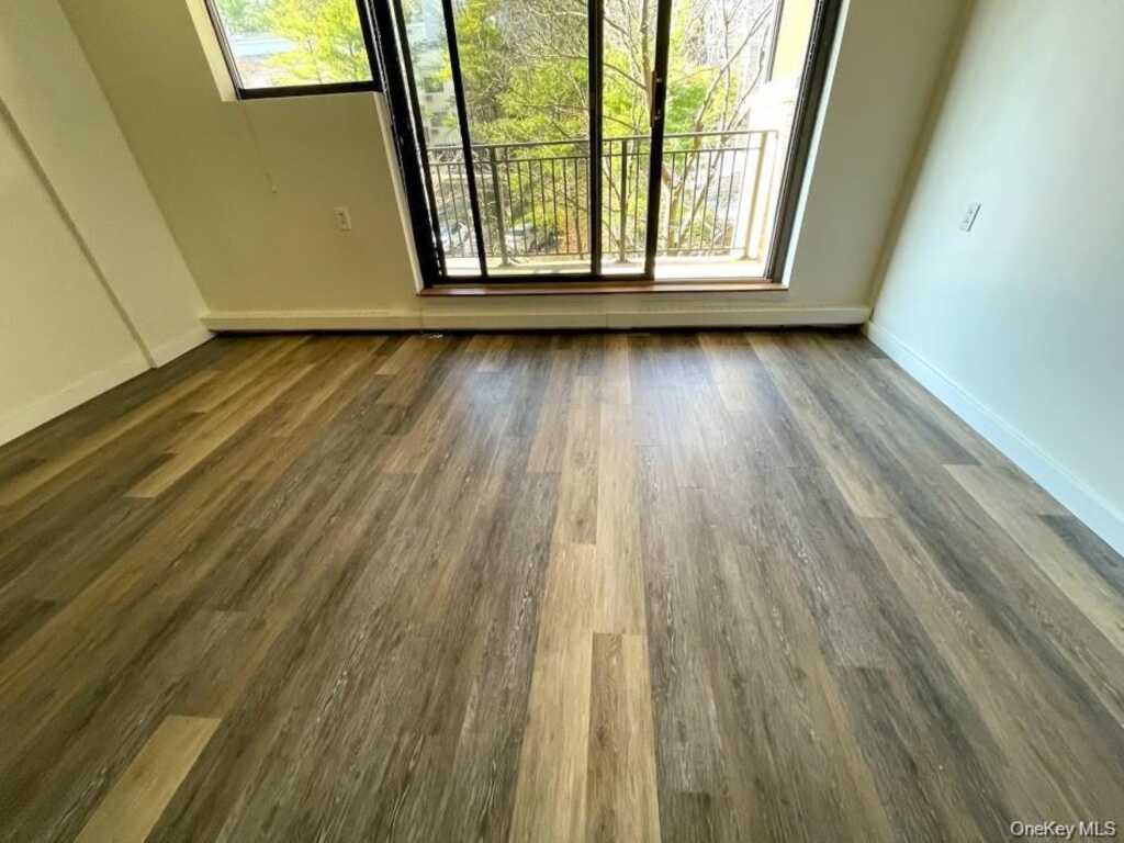 25 Rockledge Avenue, Unit #301, White Plains, NY 10601 - Photo 6 of 21