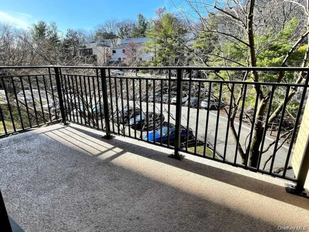 25 Rockledge Avenue, Unit #301, White Plains, NY 10601 - Photo 7 of 21