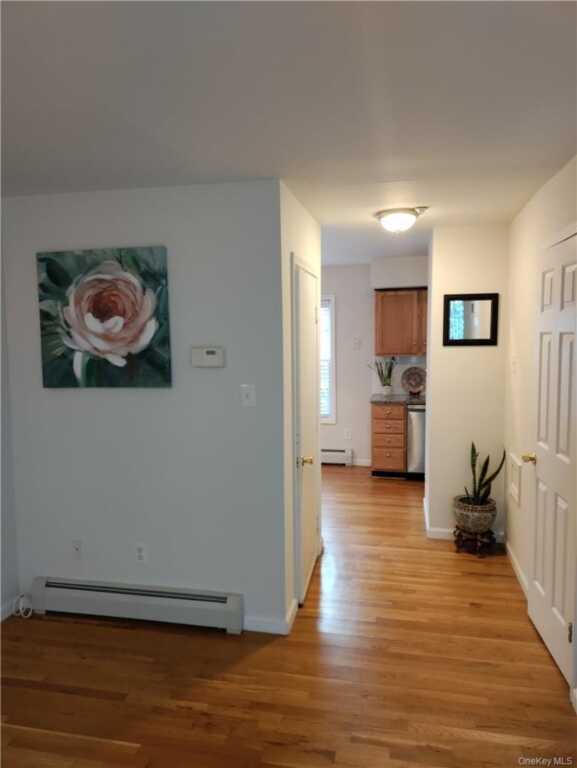 110 South Broadway Avenue, White Plains, NY 10605 - Photo 6 of 9