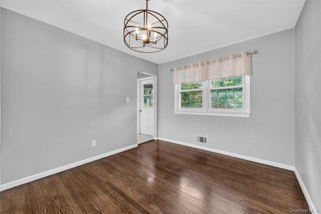 1 Wesel Road, Nanuet, NY 10954 - Photo 10 of 28