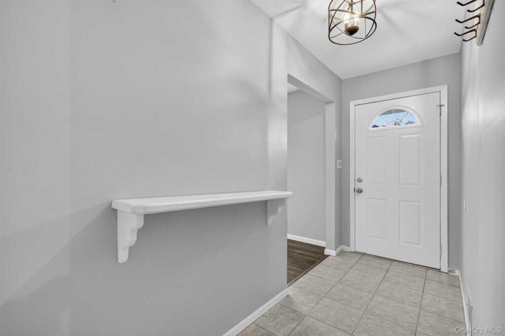 1 Wesel Road, Nanuet, NY 10954 - Photo 2 of 28