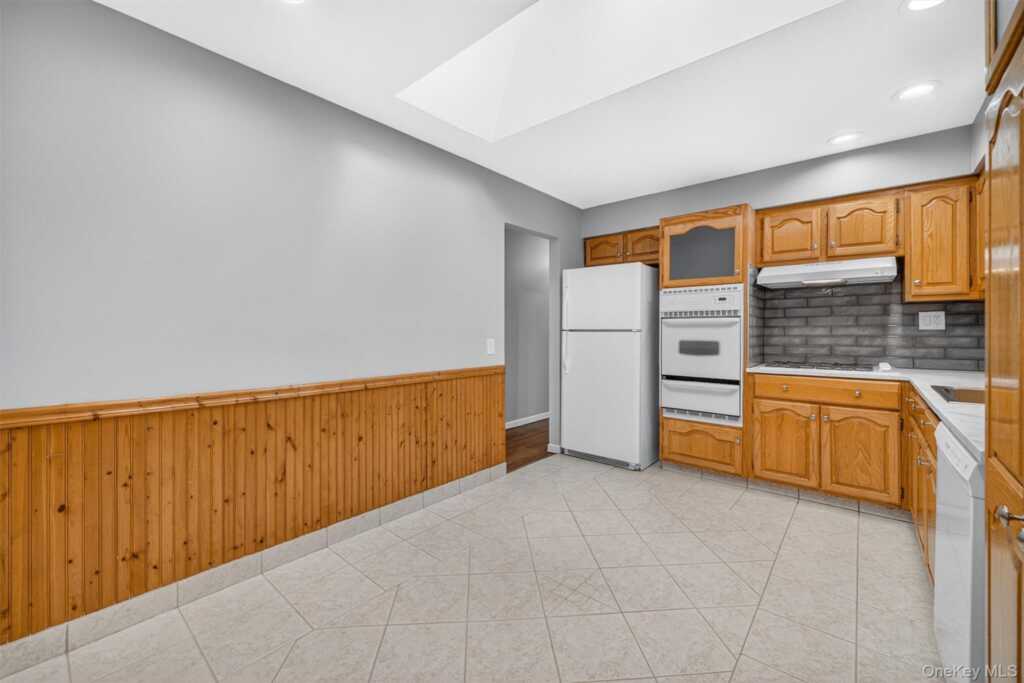 1 Wesel Road, Nanuet, NY 10954 - Photo 5 of 28