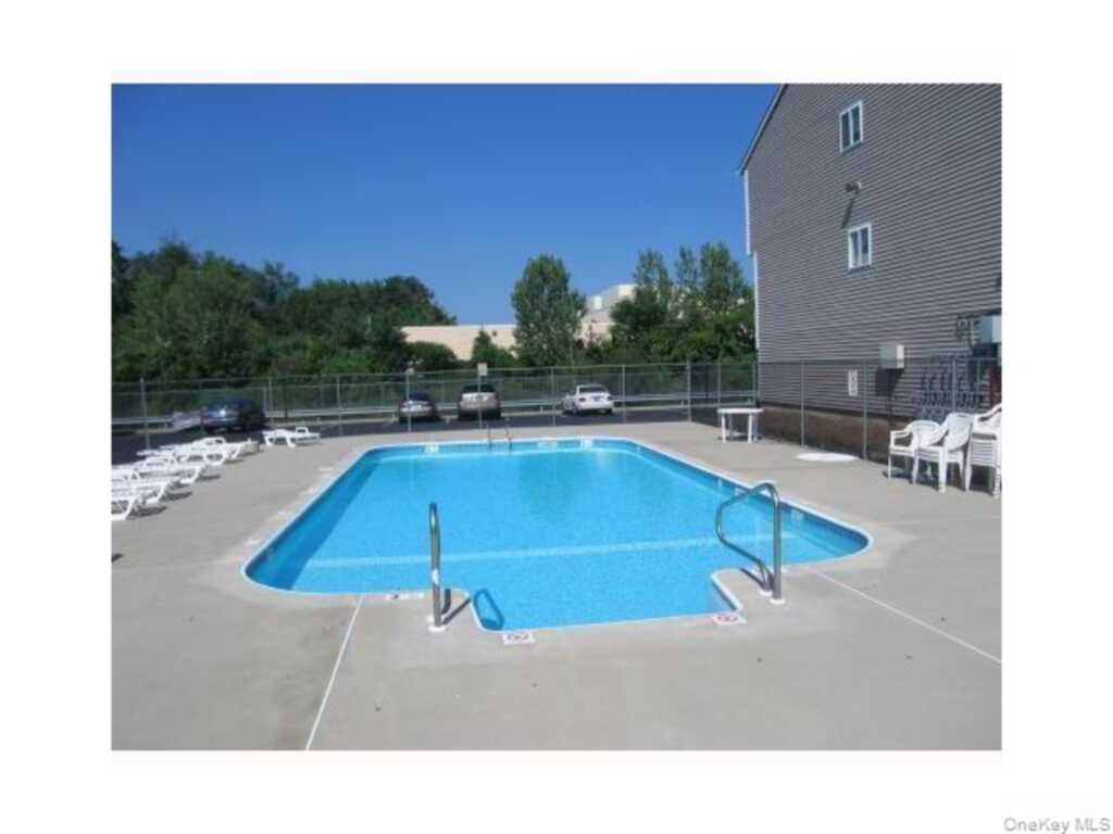 25 College Avenue, Unit #607, Nanuet, NY 10954 - Photo 24 of 28