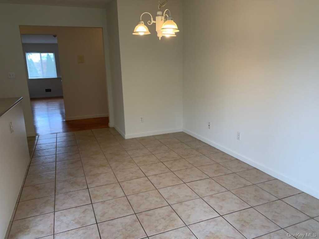 25 College Avenue, Unit #607, Nanuet, NY 10954 - Photo 4 of 28