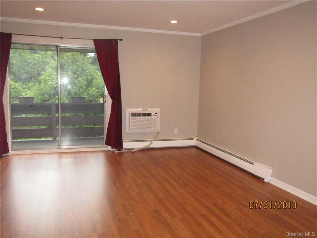 155 Sierra Vista Lane, Valley Cottage, NY 10989 - Photo 12 of 17