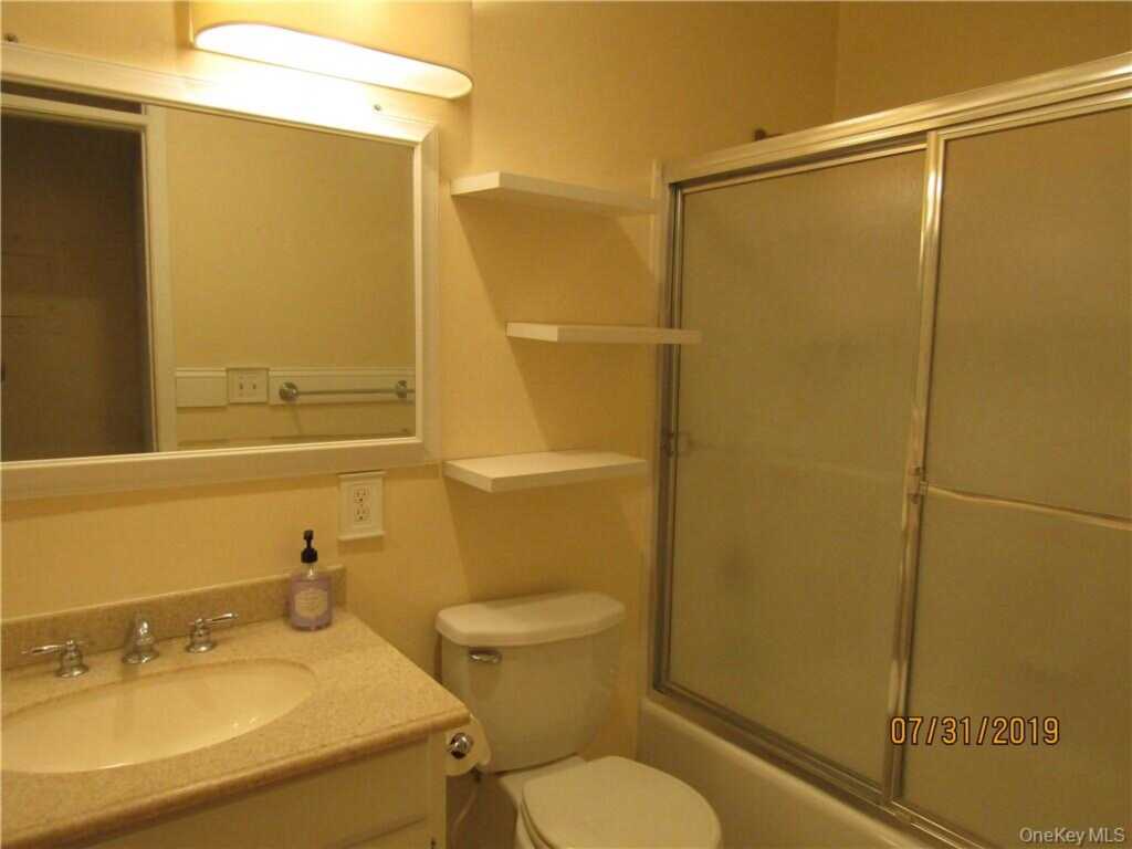 155 Sierra Vista Lane, Valley Cottage, NY 10989 - Photo 14 of 17