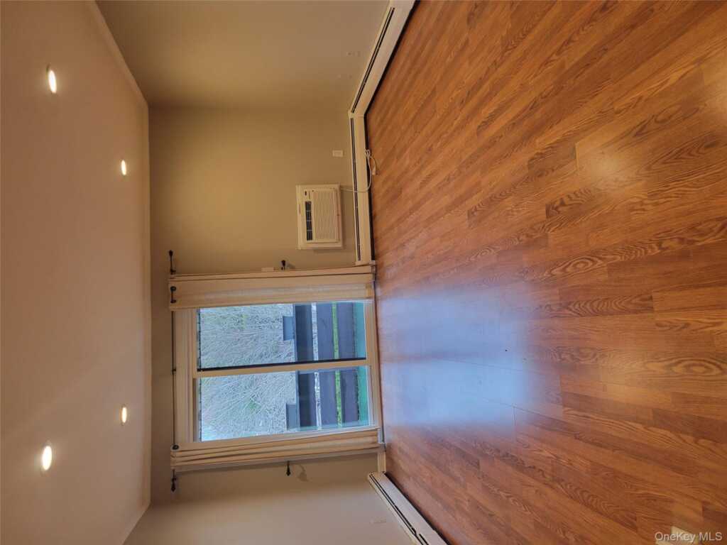 155 Sierra Vista Lane, Valley Cottage, NY 10989 - Photo 19 of 21