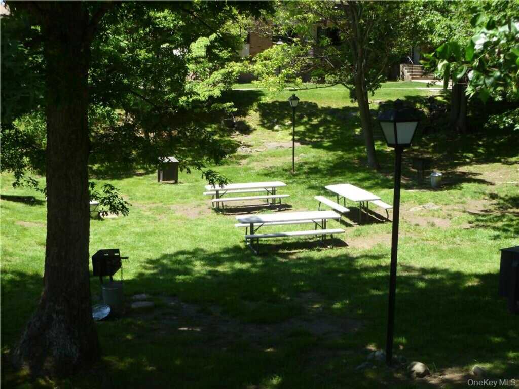 155 Sierra Vista Lane, Valley Cottage, NY 10989 - Photo 4 of 17