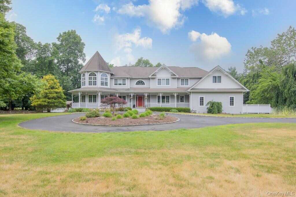 185 Spook Rock Road, Suffern, NY 10901