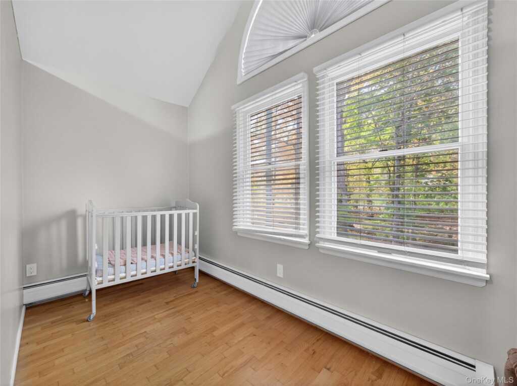 19 Paul Court, Pearl River, NY 10965 - Photo 13 of 36