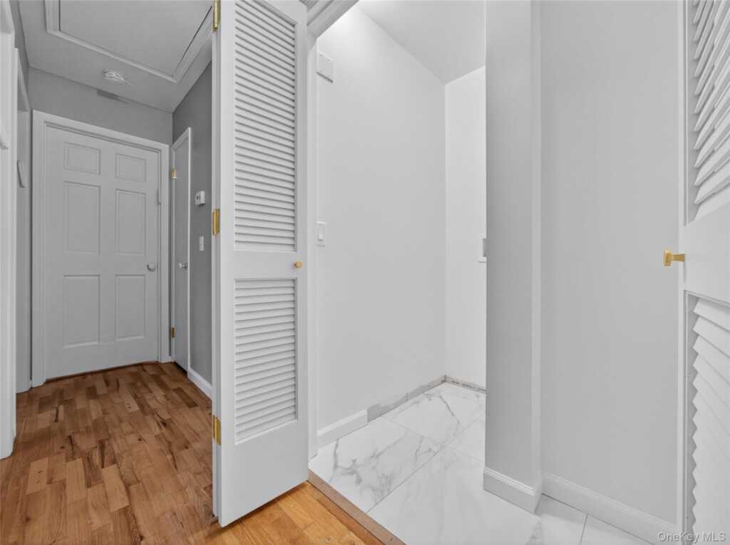 19 Paul Court, Pearl River, NY 10965 - Photo 14 of 36