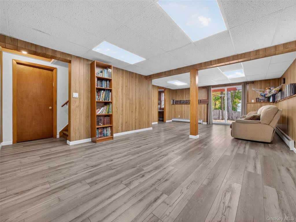 19 Paul Court, Pearl River, NY 10965 - Photo 22 of 36