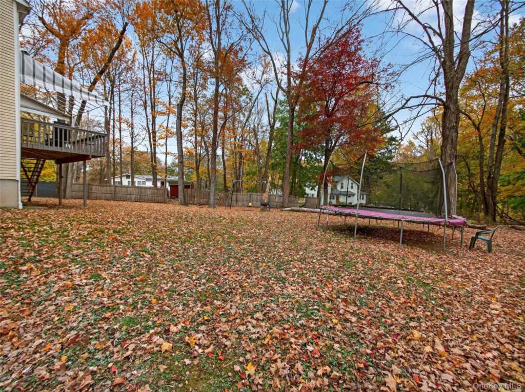 19 Paul Court, Pearl River, NY 10965 - Photo 29 of 36