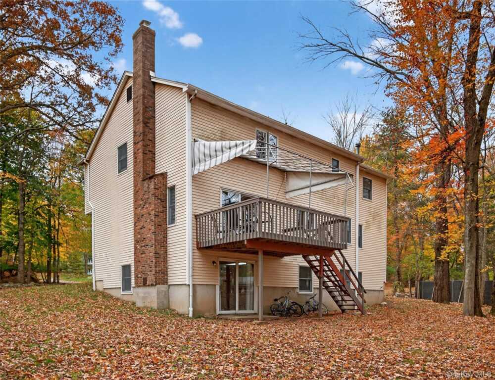 19 Paul Court, Pearl River, NY 10965 - Photo 30 of 36