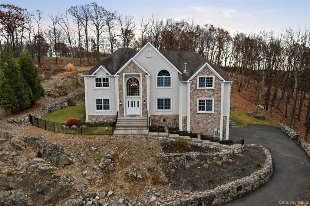 54 Pyngyp Road, Stony Point, NY 10980