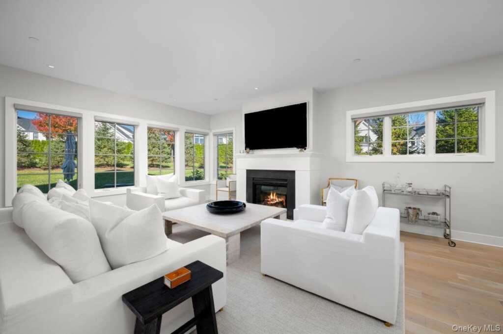 1 Primrose Lane, Rye, NY 10573 - Photo 10 of 43