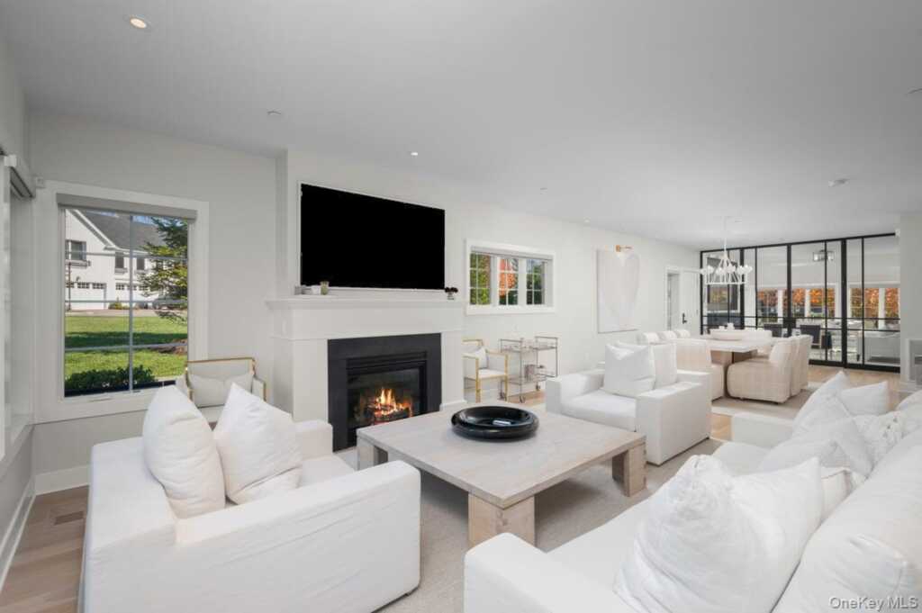 1 Primrose Lane, Rye, NY 10573 - Photo 8 of 43