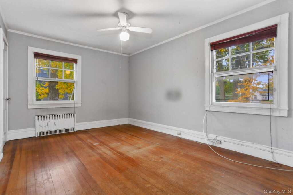 24 Muir Place, New Rochelle, NY 10801 - Photo 16 of 34